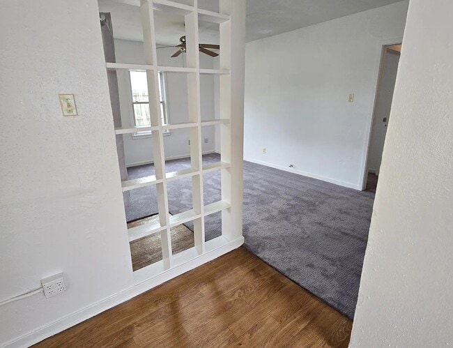 Building Photo - 215 Park St