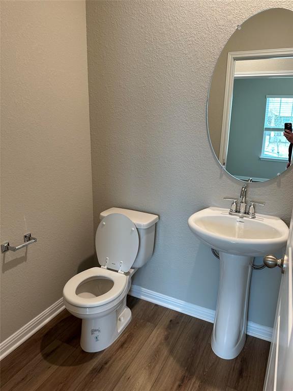 Building Photo - 110 Oakdale Meadows Ln