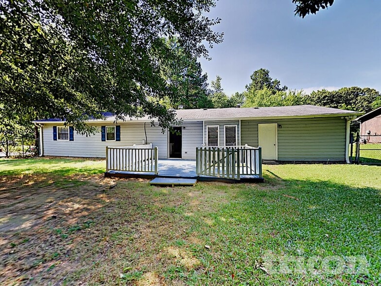 Building Photo - 68 Belmont Ln