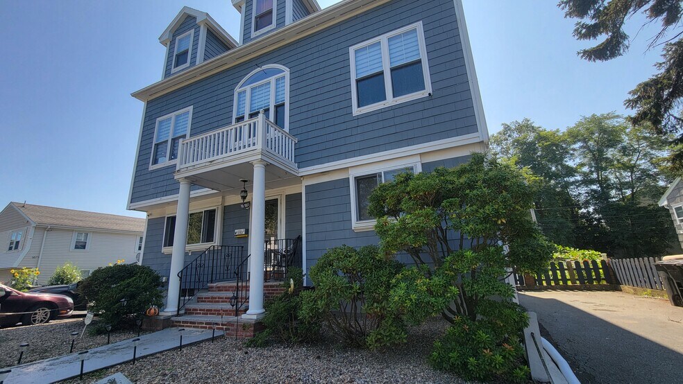 Building Photo - 153 Winthrop Pkwy