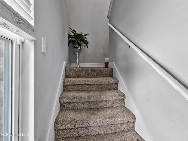 Building Photo - 5065 Fairbury Way