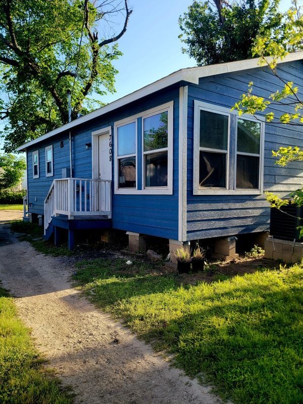 Building Photo - 7608 E Magnolia, B