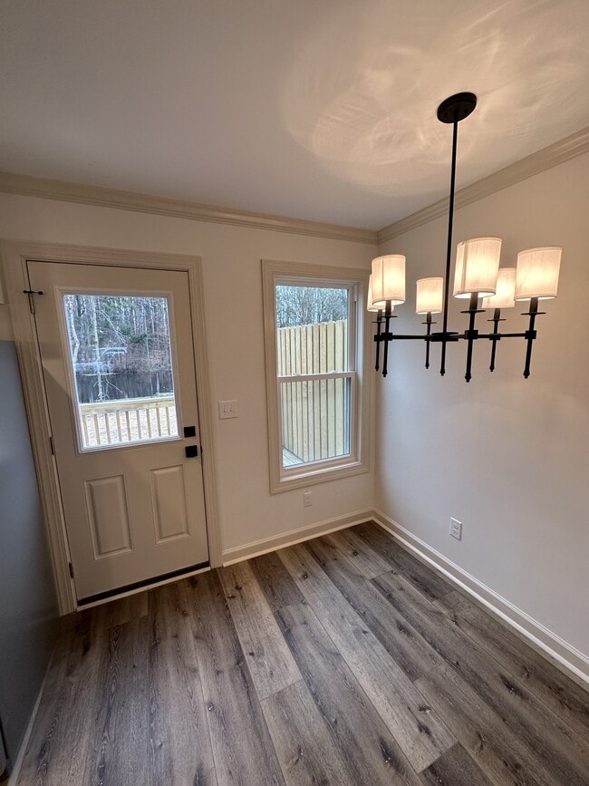 Building Photo - 177 N Clarendon Dr