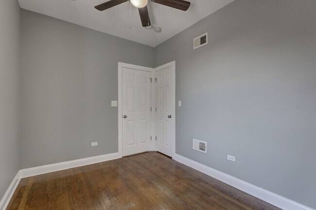 Building Photo - 6723 S Chappel Ave