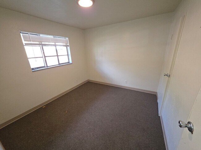 Building Photo - 510 E Pittsburgh McKeesport Blvd