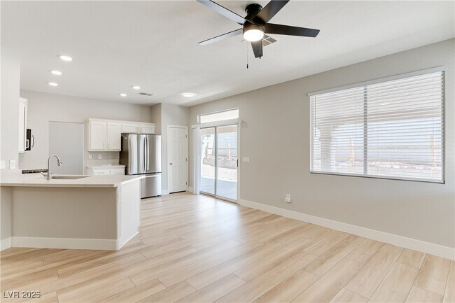Building Photo - 171 Apache Tear Ct