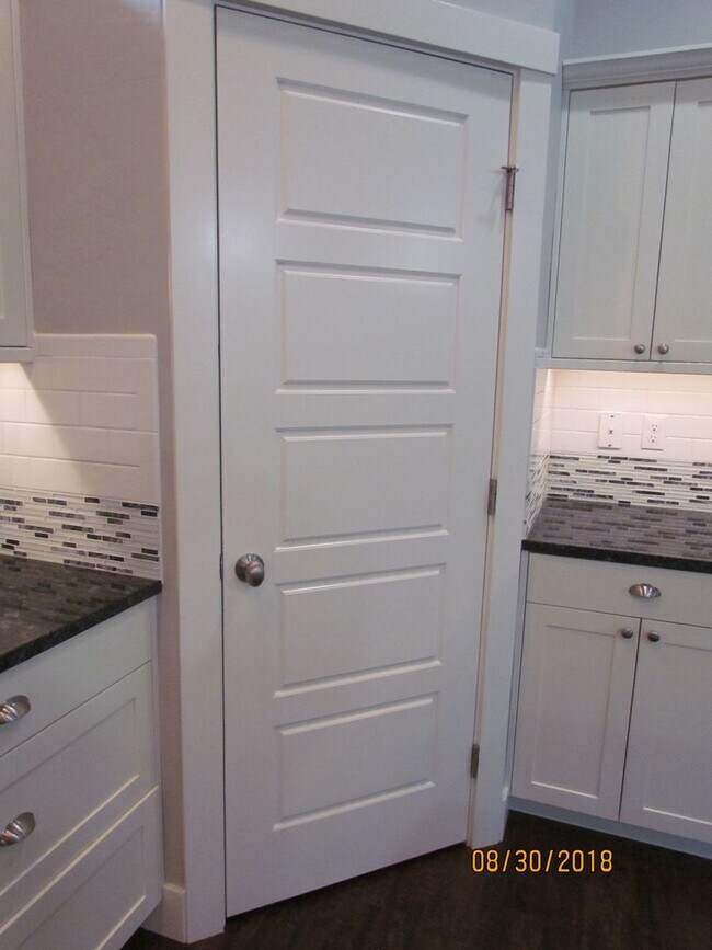 Building Photo - Beautiful 3 bed 2 bath in the popular Paramount community