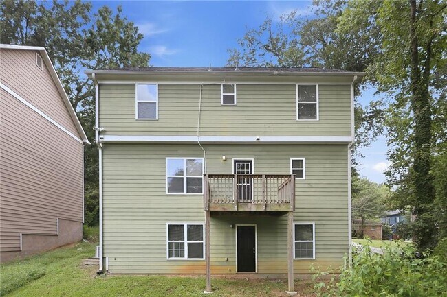 Building Photo - 841 Ridge Ave NW