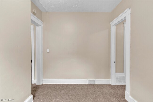 Building Photo - 3617 E 57th St