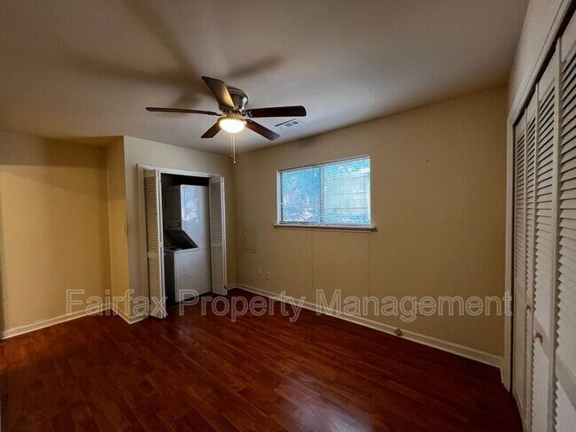 Building Photo - 1309 Hudson Ave