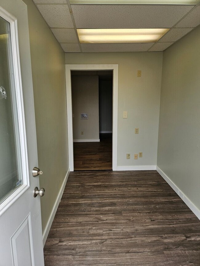 Building Photo - Newly remodeled 3 Bed apt in Booneville