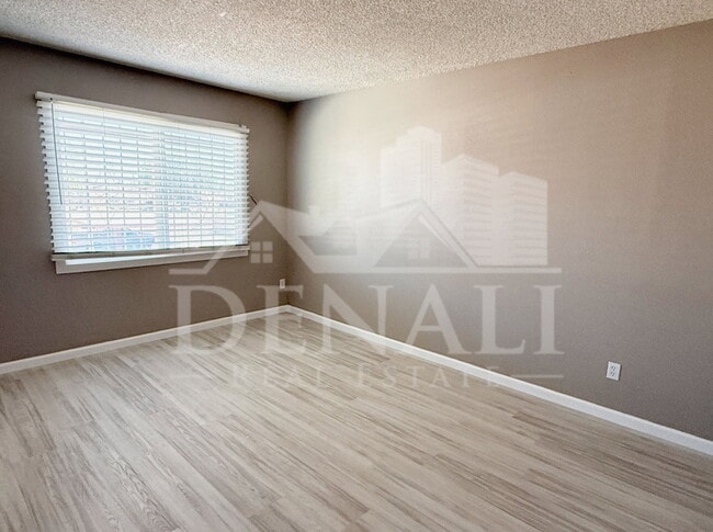 Building Photo - 6714 W Monterosa St