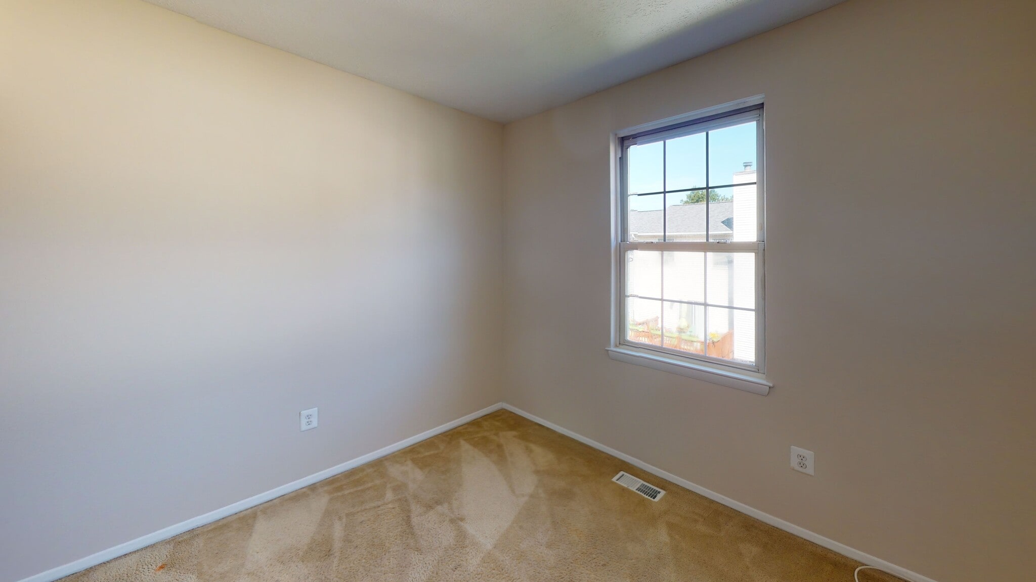 Building Photo - 6 Blue Sky Dr