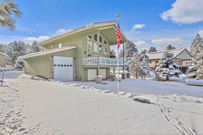 Building Photo - 130 Par Dr