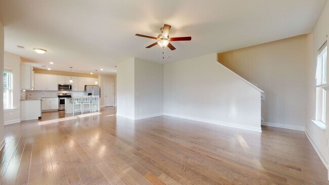 Building Photo - 507 W Red Head Cir