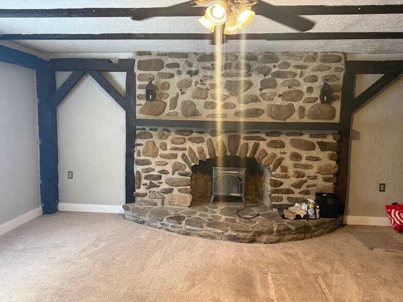 Building Photo - 16 Harrington Rd