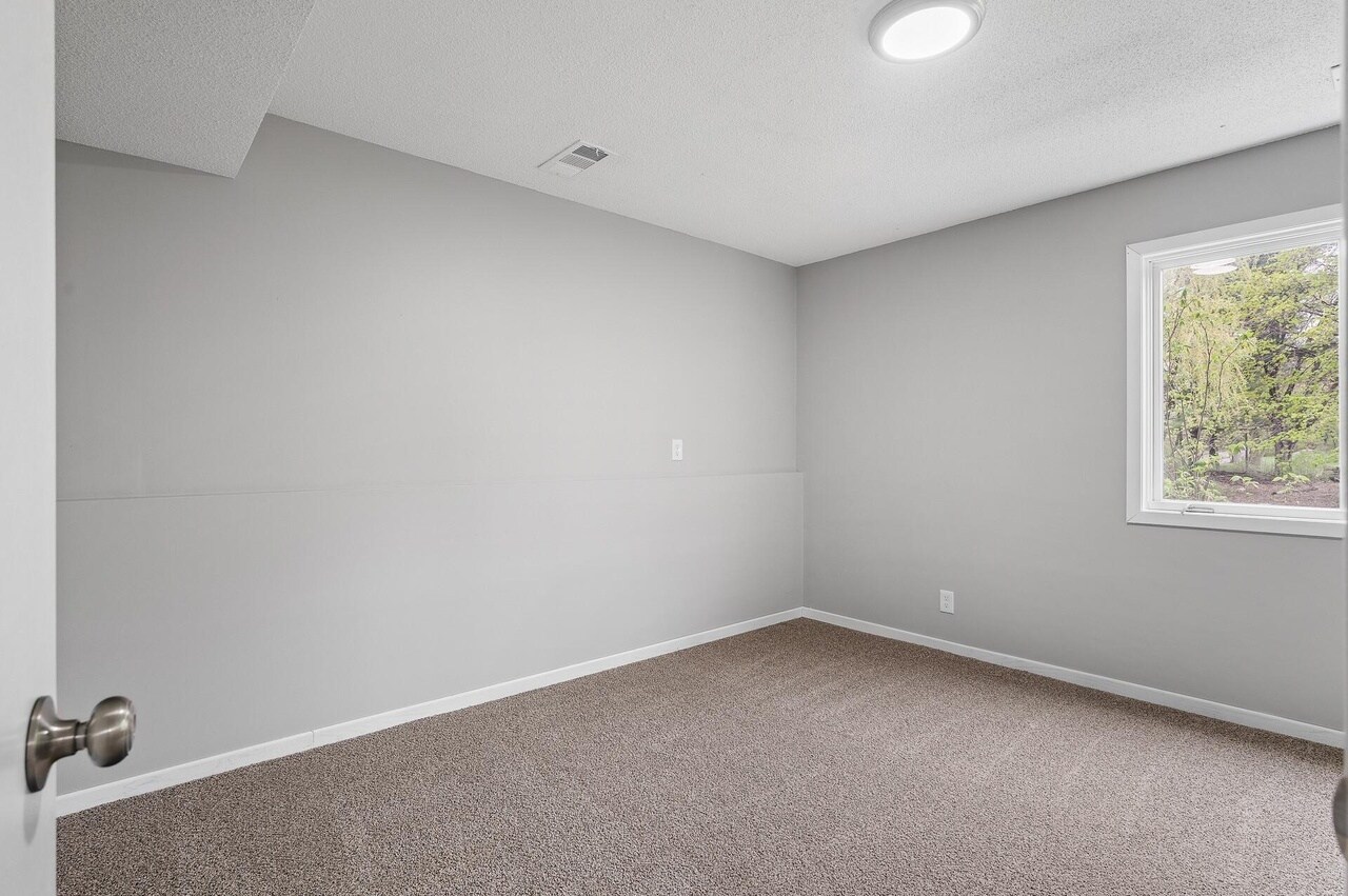 Building Photo - 5801 Covington Ter