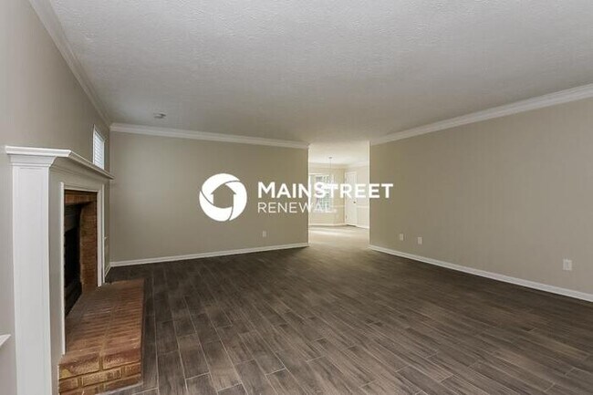Building Photo - 3 Bedroom Pet-Friendly Home in Acworth, GA with Main Street Renewal
