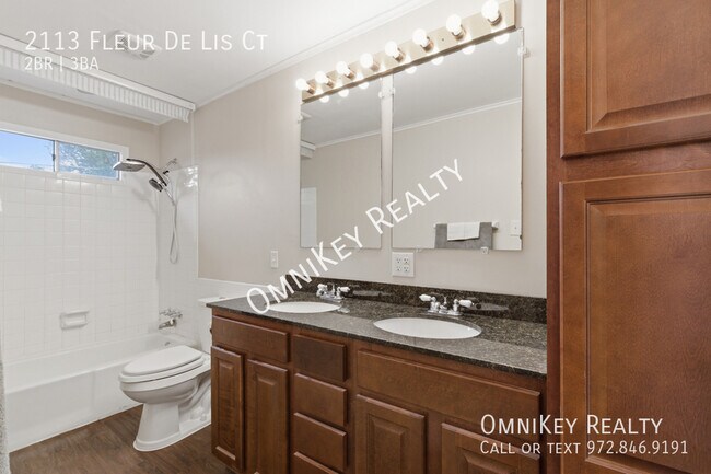 Building Photo - 2113 Fleur De Lis Ct