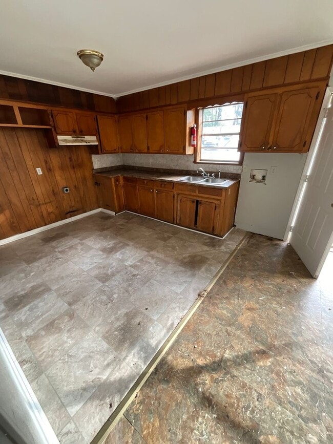 Building Photo - 716 Harrison-