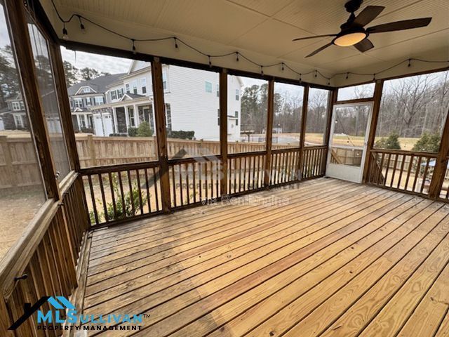 Building Photo - 2203 Crested Jay Dr