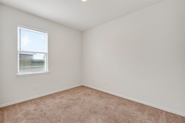 Building Photo - 2112 Mule Ridge Dr