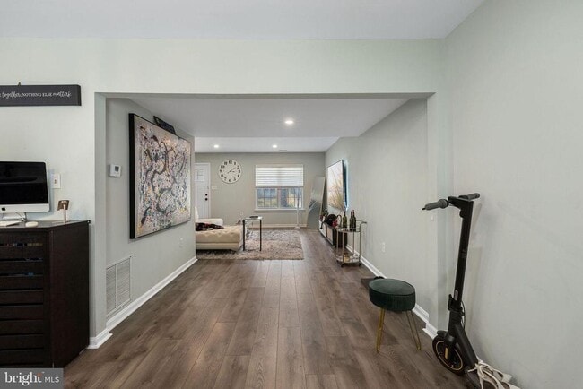 Building Photo - 4071 Bluebird Dr