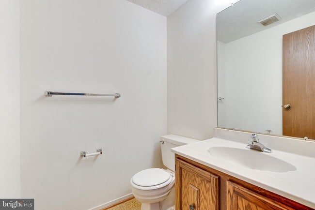 Building Photo - 6518 Alexis Ln