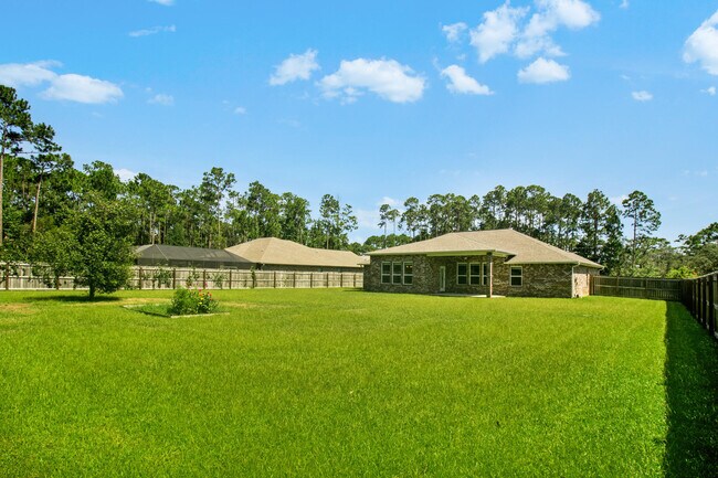 Building Photo - 8748 Estrada St