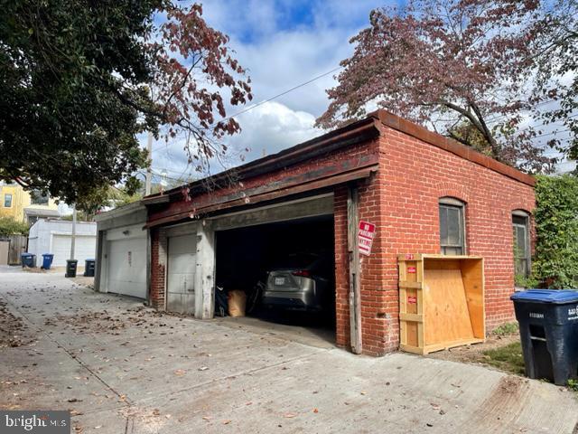 Building Photo - 1650 33rd St NW