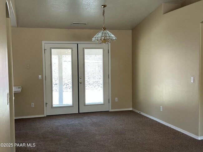 Building Photo - 9120 E Swift Trail Dr