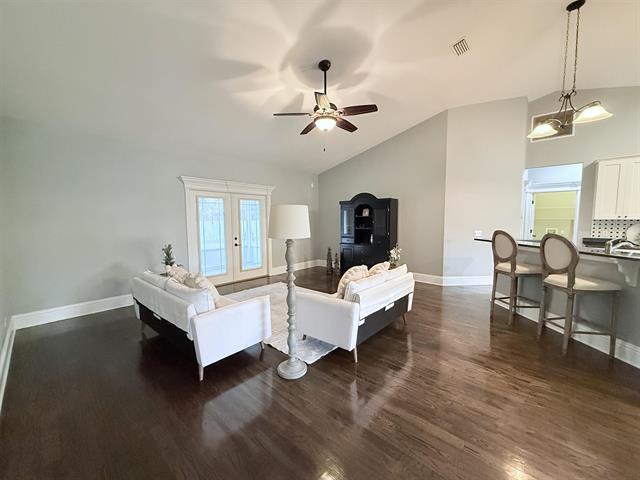 Building Photo - 69 Carousel Cir