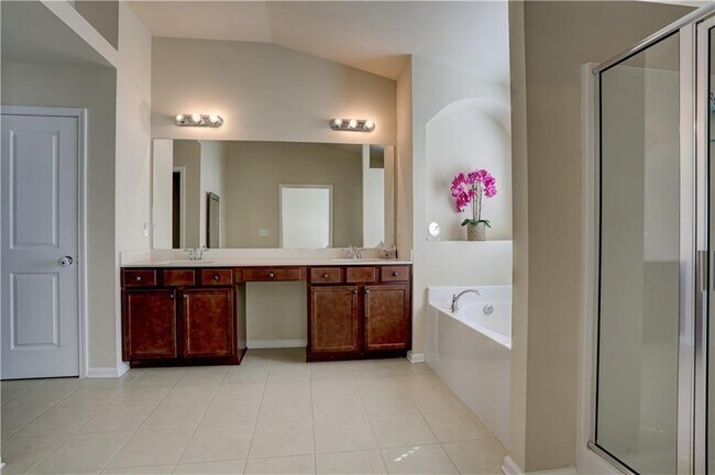 Building Photo - 1438 Brookmere Way