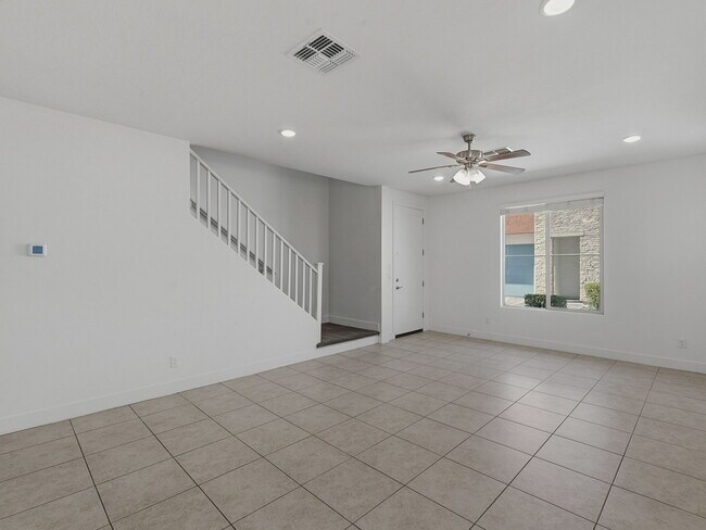 Building Photo - 4910 S Tune