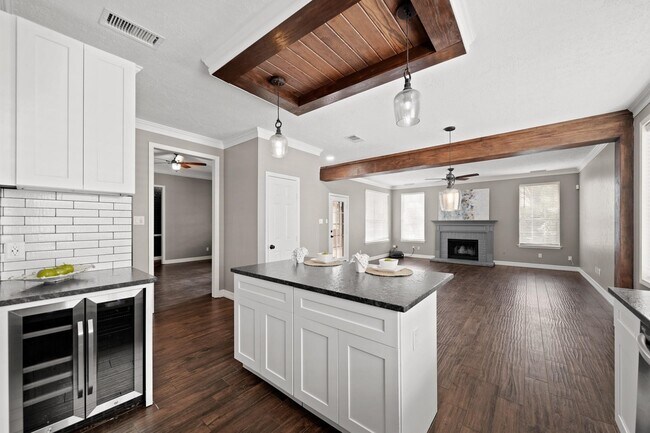 Building Photo - 1207 Wildewood Ct