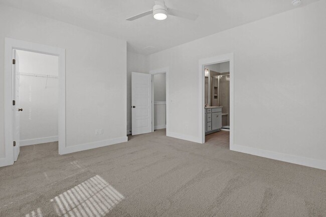 Building Photo - Luxury Townhome in Midtown Nexton