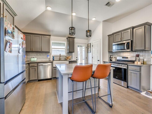 Building Photo - 16128 Quiet Storm Dr