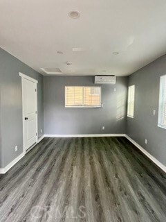 Building Photo - 1825-1824 S Van Ness Ave