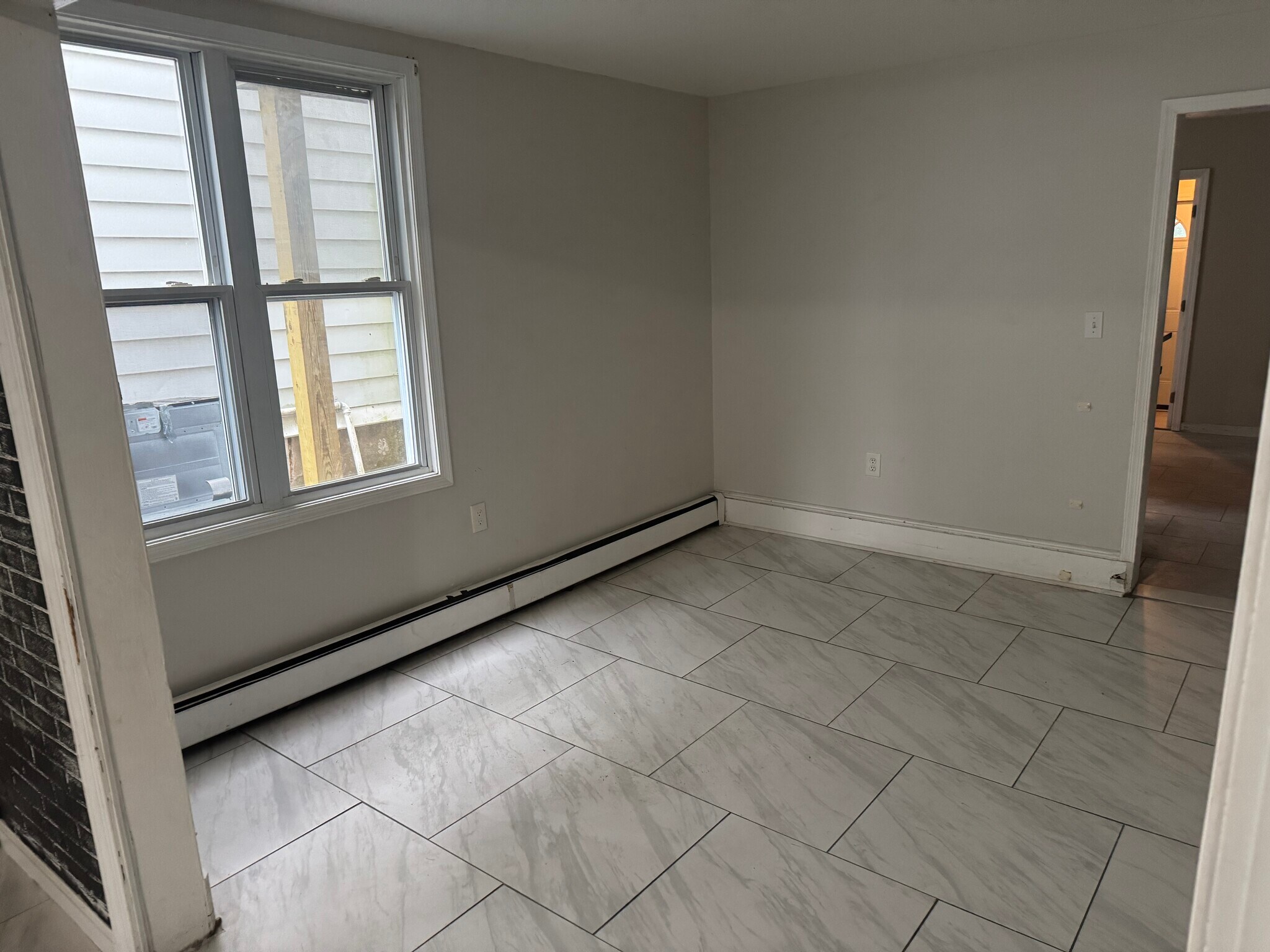 Building Photo - 1048 Birkbeck St