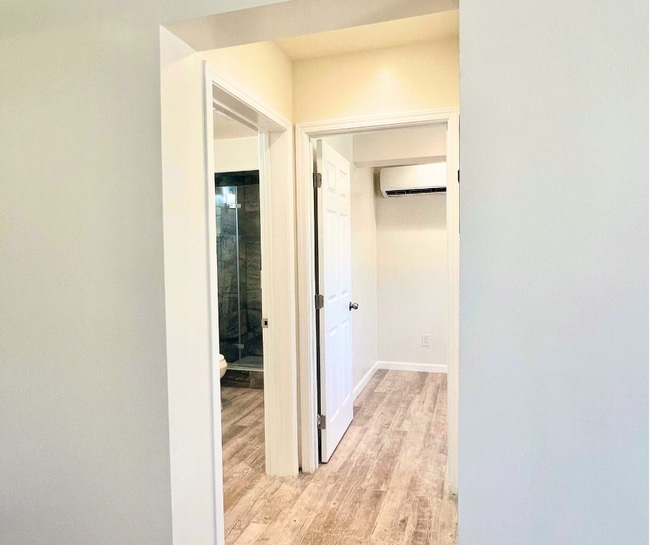 Building Photo - 12019 Sycamore St