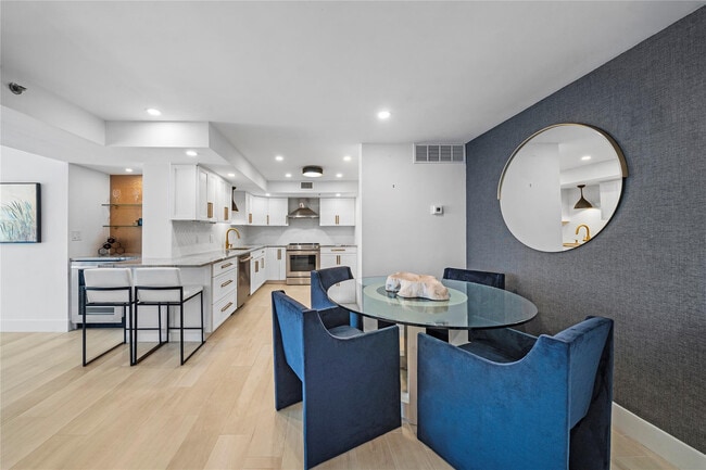 Building Photo - 1201 S Ocean Dr