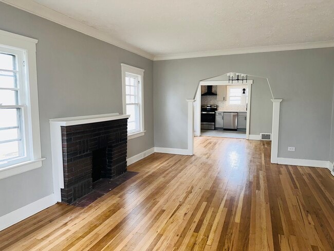 Building Photo - 2058 Bunts Rd
