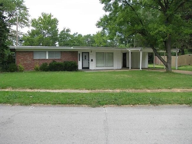 Primary Photo - 6713 St Olaf Dr
