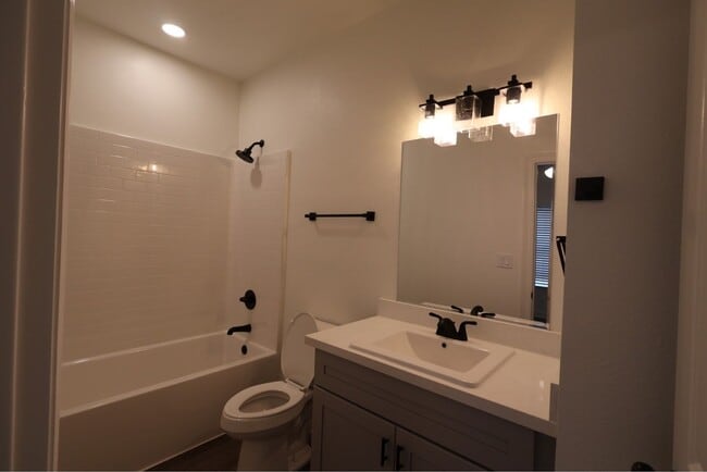 Building Photo - Brand New Townhome for Lease
