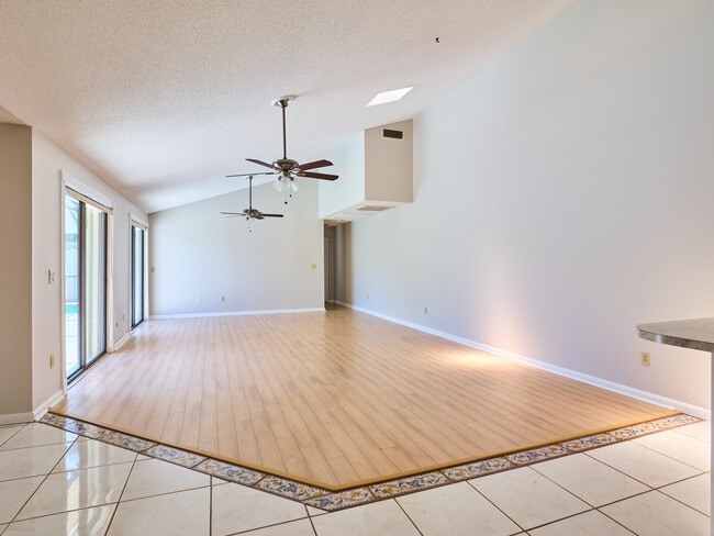 Building Photo - 5532 Golden Eagle Cir