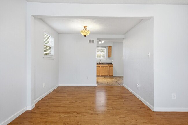 Building Photo - 3228 Dunnbury Ct