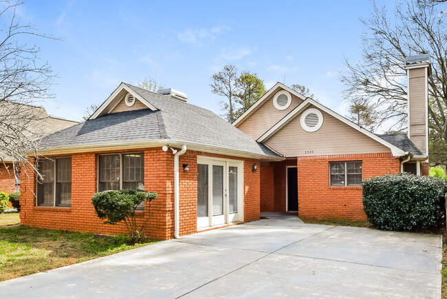 Building Photo - 3330 Salem Cove Dr