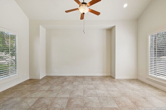 Building Photo - 238 Verbena Hill