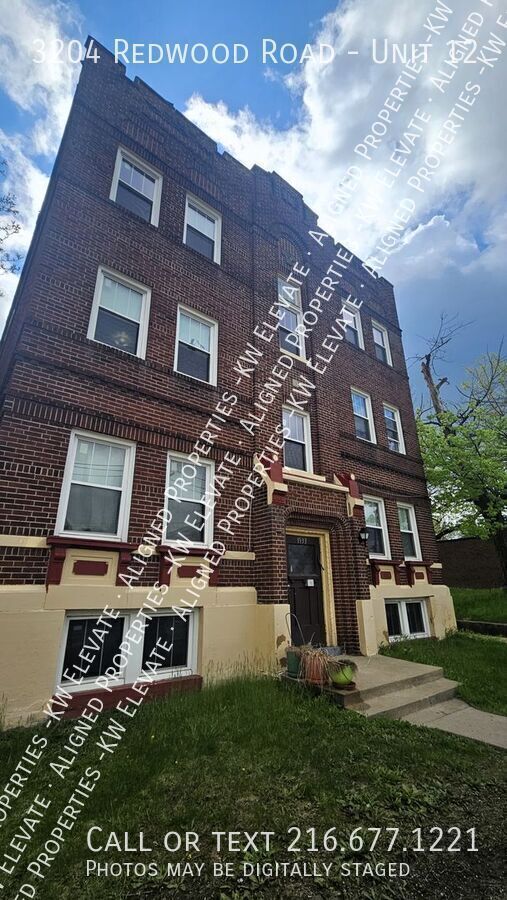 Primary Photo - 3204 Redwood Rd