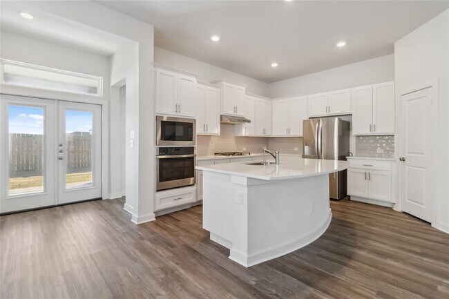Building Photo - 217 Snowbell St